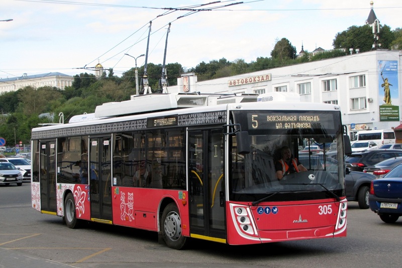 МАЗ-203Т20